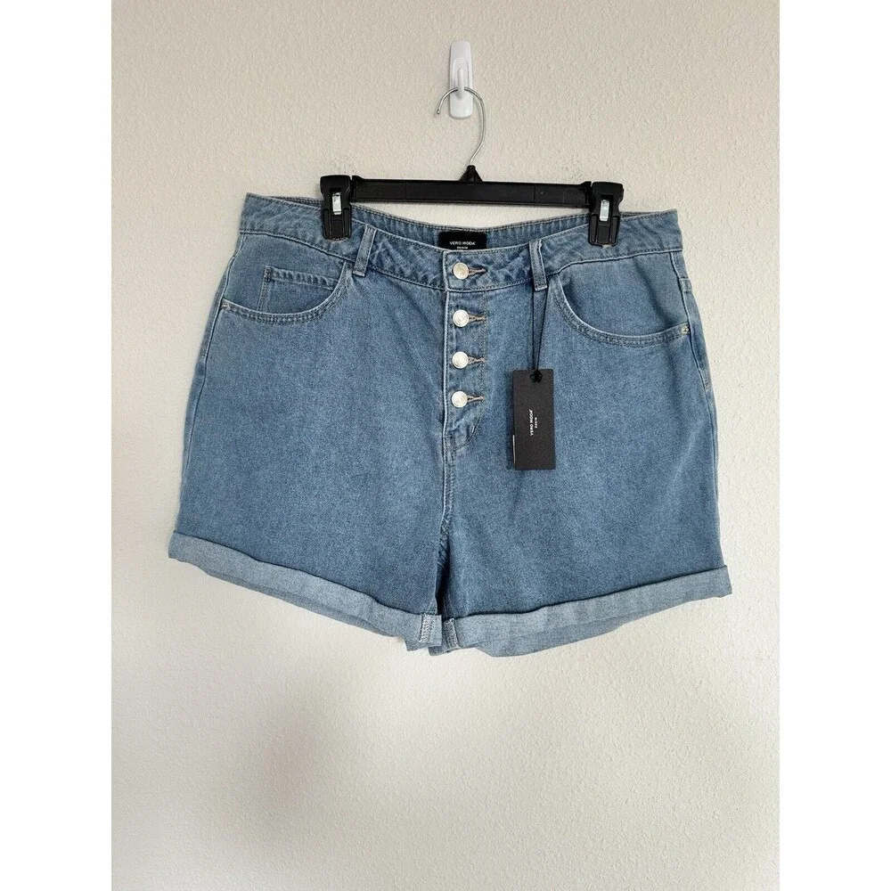 Vera Moda Lightwash 5 Button Denim Shorts Boyfriend Style High waisted Size XL